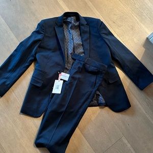 Boys size 14 dress suit